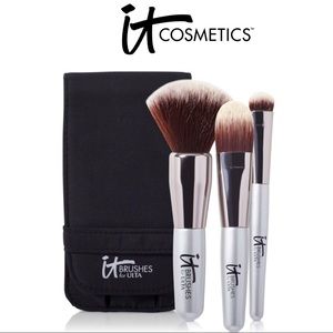 It Cosmetics Airbrush Travel Makeup Brush Set